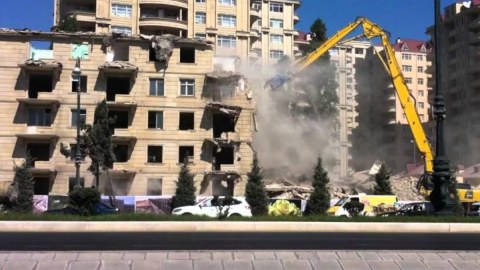 Bakıdakı qəzalı binalarla bağlı komissiya YARADILDI