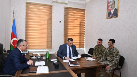Dövlət Komitəsinin sədri vətəndaşları qəbul edib