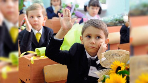 Ana dili tədris edilməyən özəl məktəblərin lisenziyaları geri alınacaq
