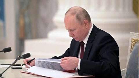 Putinin xarakterindəki əsas xüsusiyyət: qarşısındakını alçaltmaq...