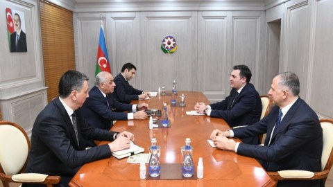 Əli Əsədov Gürcüstanın XİN başçısı ilə görüşdü