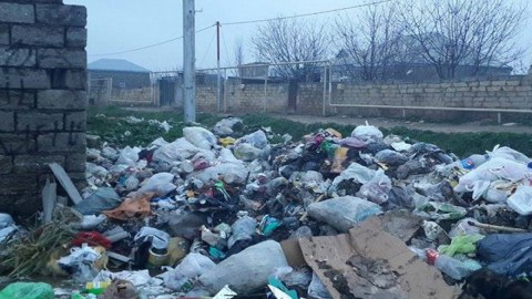 Zibillikdən anlaqsız vəziyyətdə qadın tapıldı