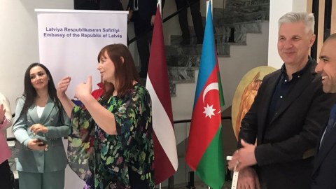  Latviyanın müdafiə naziri Şuşadakı sərgidə