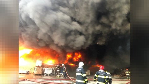 Sumqayıtdakı yanğın SÖNDÜRÜLDÜ