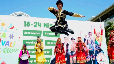 Paytaxt məktəbliləri Türkiyədə - FOTO