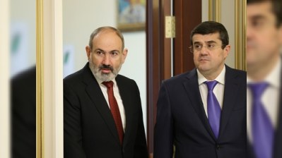 Paşinyan Arayiki İrəvana çağırdı - Fərrux yüksəkliyindən DANIŞDI