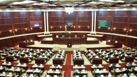 Deputatlar bayramdan sonra toplaşır - Gündəlikdə 20 məsələ var