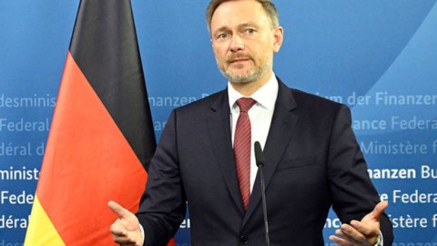 Berlin rublla ödənişdən imtina edir