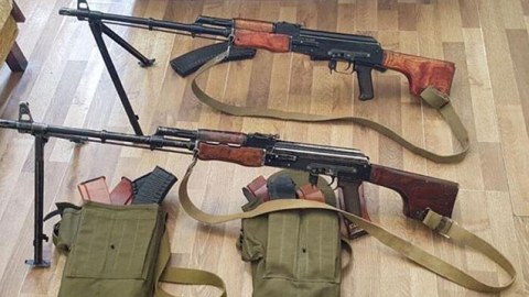 Qarabağdan İrəvana gedən avtomobildə silah-sursat aşkarlandı