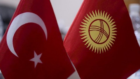 Çavuşoğlu qırğız həmkarı ilə danışıqlar apardı