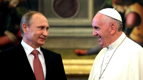 Roma Papası Putinlə görüşmək istəyir