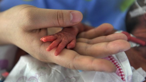 ABŞ abortu qadağan edir