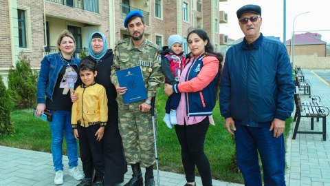 Prezidentin açılış etdiyi kompleksdən 200 mənzil şəhid ailələrinə verildi - FOTOLAR