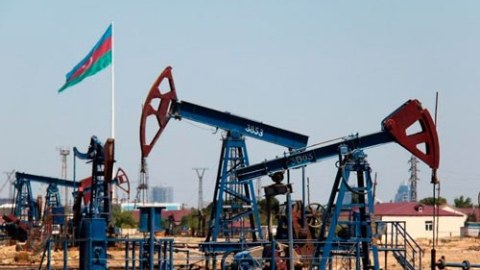Üç ayda 1.6 milyon tondan çox neft çıxarılıb