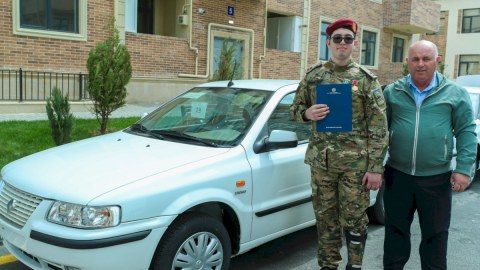 Vətən müharibəsi əlillərinə 50 avtomobil verildi