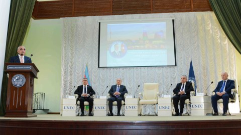 UNEC-də elmi-praktiki konfrans keçirilib - FOTO