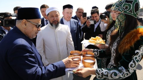 Şeyx Türküstana getdi