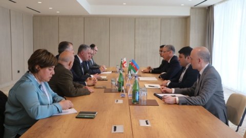 Nazirlər Kür çayını müzakirə etdilər