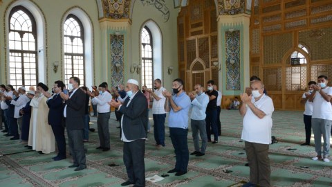 Din xadimləri bu hallarda işdən çıxarılacaq
