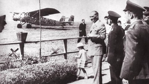 Atatürkün ilk təyyarə zavodu: almanlar qurdu, amerikalılar bağladı