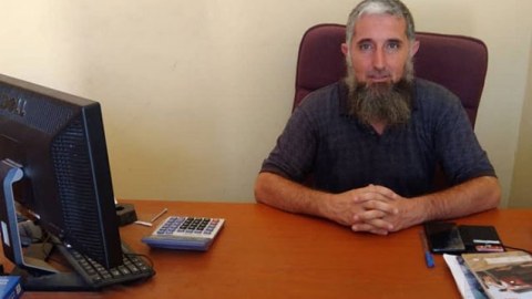 Azərbaycanlı iş adamı Afrikada yol qəzasında öldü