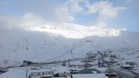 Şahdağa 18 sm qar yağıb - FAKTİKİ HAVA