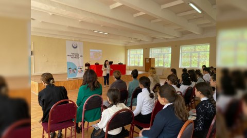 Region məktəbliləri üçün internet təhlükəsizliyi mövzusunda maarifləndirici təlimlər keçirilir