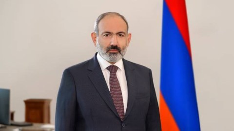 Paşinyan Niderlanda gedir