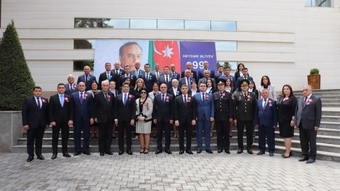 Ulu Öndər Heydər Əliyevin irsi və müasir Azərbaycan - FOTO