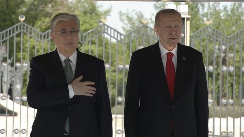  Ərdoğan Tokayevlə görüşdü