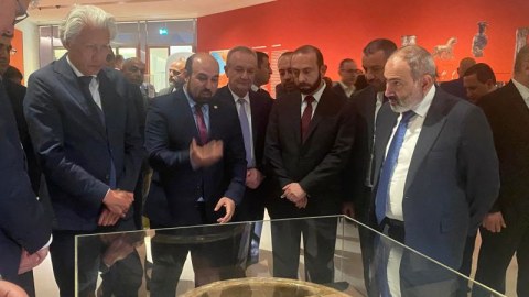 Paşinyan Niderlanda getdi 