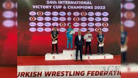 Güləşçilərimiz iki gündə 12 medal qazandılar