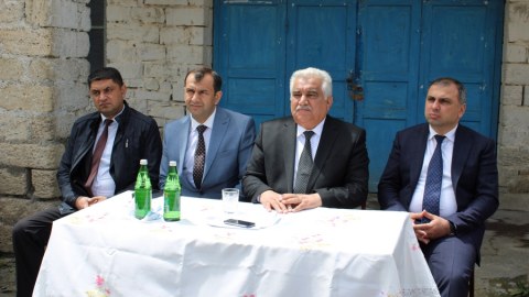 Əhəd Abıyev Zəylik kəndində səyyar qəbul keçirib