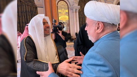 Şeyx Vatikan rəsmilərini Azərbaycana dəvət etdi