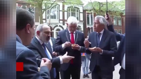 Nikol Paşinyanın dolma YALANI