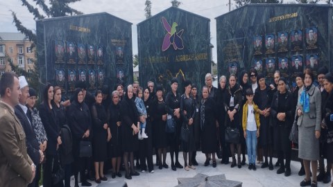 Şəhid ailələrinə ianə sertifikatları təqdim edildi - FOTO