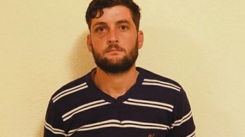 İki nəfəri daşla vurdu, davaya gedərkən qəzada ÖLDÜLƏR