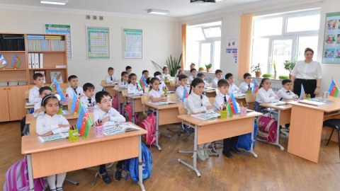 Lisey və gimnaziyalara şagird qəbulu başladı