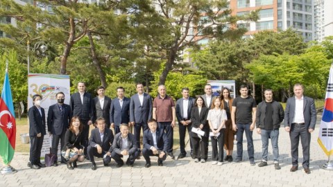Seul parkında əkilən yubiley ağacı İsa bulağının suyu ilə suvarılıb