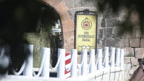 Rusiyanın Ermənistandakı poliqonunda partlayış - Ölən var