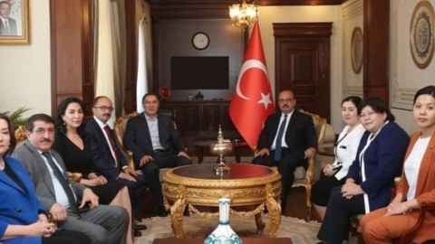 Ombudsman Bursa valisi ilə görüşdü