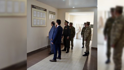 Ombudsman rəsmiləri hərbi hissədə - FOTO
