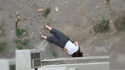 Bakıda 32 yaşlı qadın intihar etdi