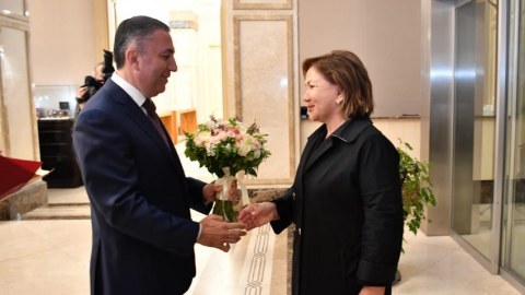 Qazaxıstanın vitse-spikeri Azərbaycana GƏLDİ