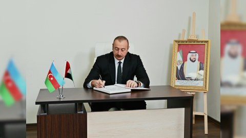 İlham Əliyev səfirliyə gedib başsağlığı verdi - FOTO
