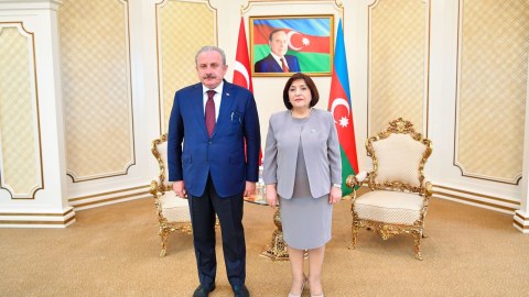 Azərbaycan və Türkiyə parlament sədrləri görüşdü