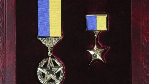 Zelenski azərbaycanlı komandirə “Ukrayna Qəhrəmanı” adı verdi