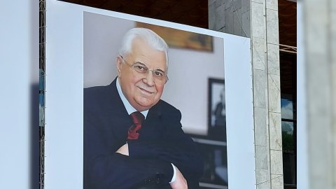 Kiyevdə Leonid Kravçukla vida mərisimi keçirilir