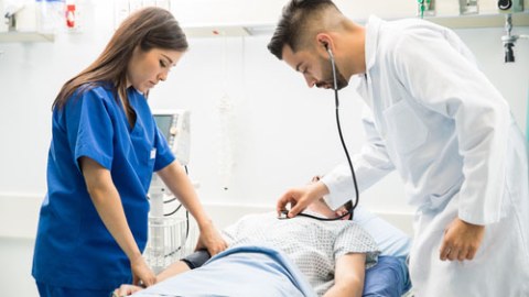 Apreldə 3 milyondan çox tibbi xidmət göstərilib