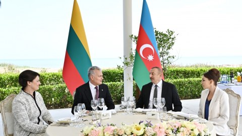 Bakıda Litva prezidentinə və xanımına ziyafət verildi - FOTO